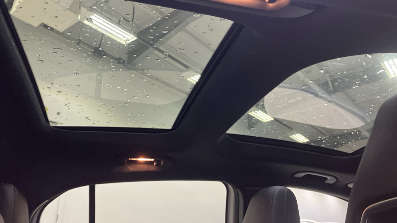 Mercedes-Benz GLA 250 4Matic AMG Line Premium Plus 5dr Auto Petrol Hatchback